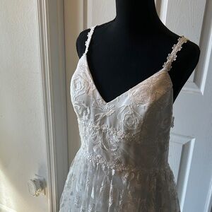 Elegant White Lace Dress